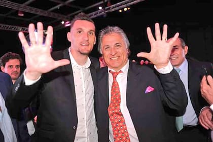 Con Franco Armani, uno de los favoritos del Pato Fillol en la actualidad