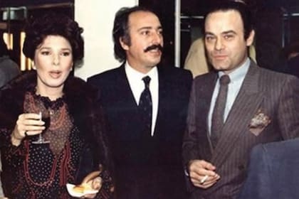 Con Gino
Bogani y Graciela
Borges, en un desfile
en el Consulado
argentino en Nueva
York, en los 80