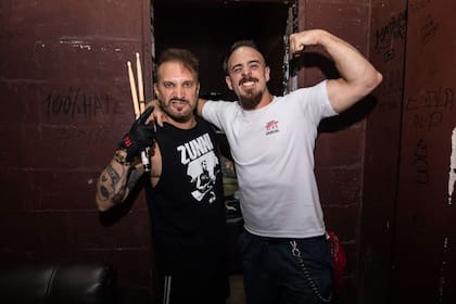 Con Gonzalo Espejo, baterista y uno de los fundadores de Plan 4, una de las bandas de metal más importantes de Argentina que falleció el año pasado.