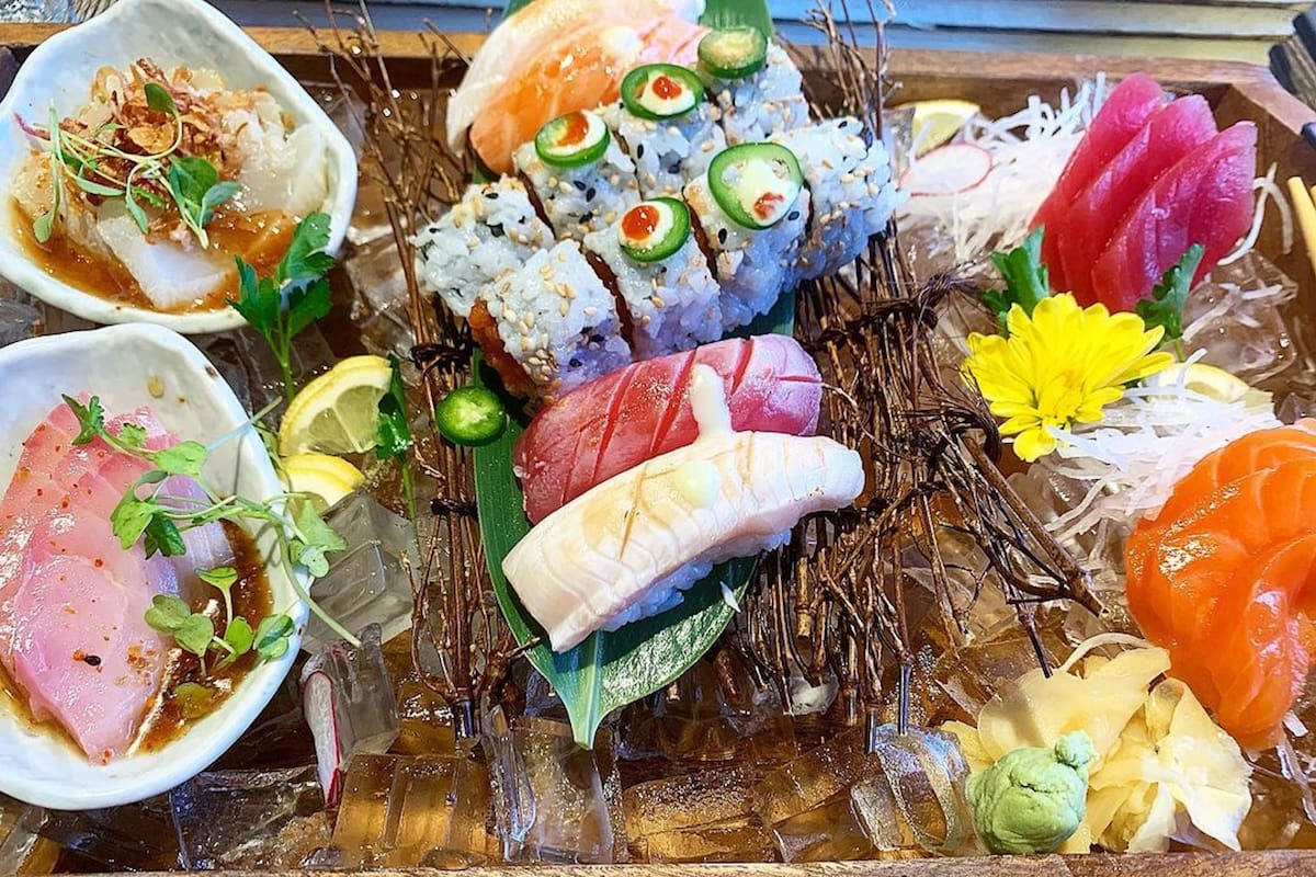 Con ingredientes frescos y seleccionados a mano por el personal, el restaurante de cocina tailandesa y japonesa al sur de Miami fue considerado como uno de los mejores negocios familiares en todo EE.UU.