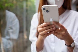 iOS 15.4 habilita el reconocimiento facial de Face ID con barbijos