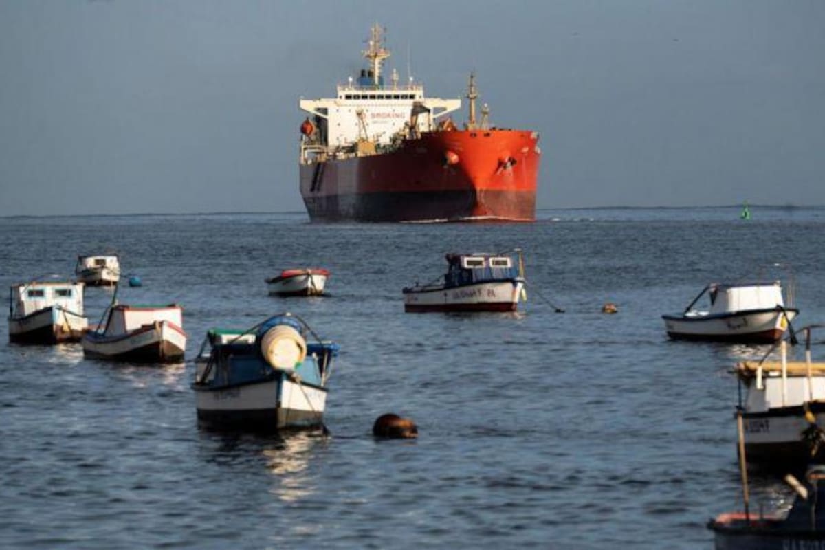 Con la amenaza de Trump de imponer aranceles a los países que le vendan petróleo a Cuba, podría agravarse la crisis energética que vive la isla.