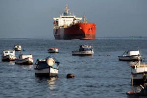Con la amenaza de Trump de imponer aranceles a los países que le vendan petróleo a Cuba, podría agravarse la crisis energética que vive la isla.