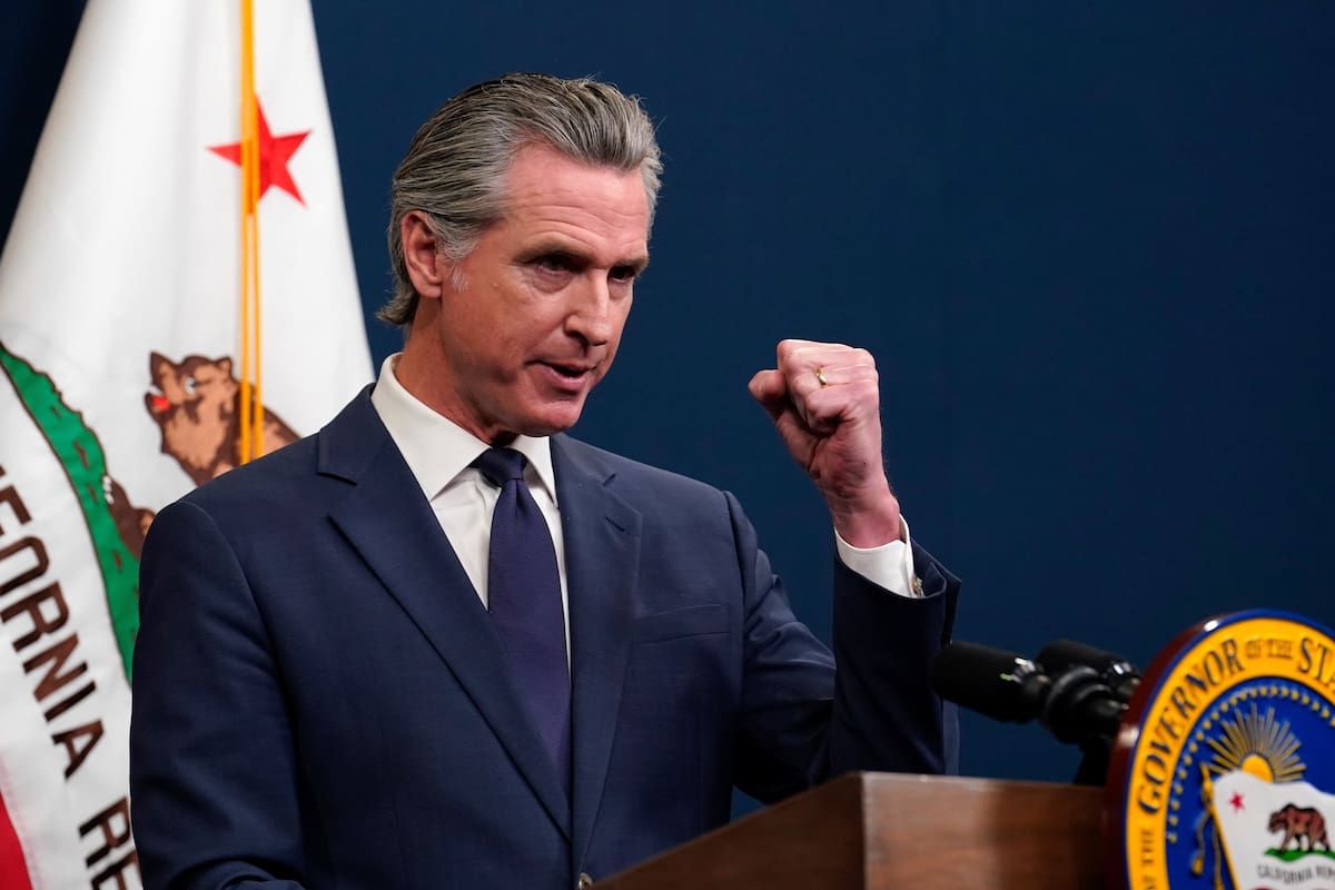 Con la ausencia de Kamala Harris, la convención demócrata mostró a varios referentes que buscan posicionarse para la sucesión de Newsom en 2026