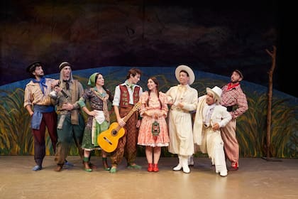 Con la camiseta puesta en esta Semana de Mayo, te proponemos paseos para honrar las tradiciones de la mano de Club