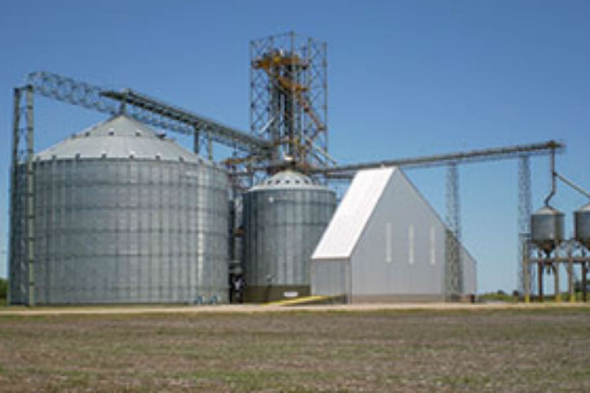 Con la energía solar térmica se puede calentar aire para secar cereales en las plantas de acopio