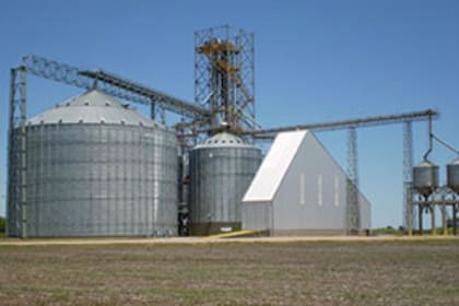 Con la energía solar térmica se puede calentar aire para secar cereales en las plantas de acopio