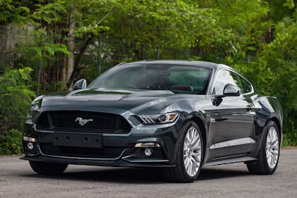 Con la misma cantidad de dólares que en la Argentina se compra un Tito, en Estados Unidos se puede acceder a un Ford Mustang