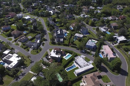 Con la pandemia, la demanda de lotes y viviendas en zonas suburbanas creció notablemente
