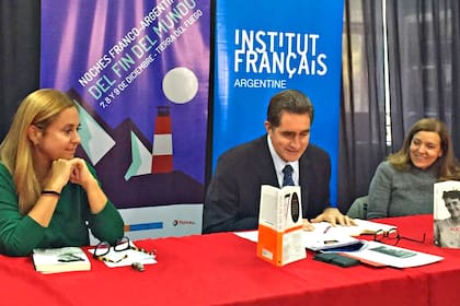 Con la participación de científicos, investigadores y artistas franceses y argentinos se realiza la primera edición de las Noches Franco-Argentinas en Ushuaia