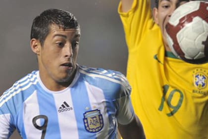 Con la selección jugó un Sudamericano Sub 20 y un amistoso contra Brasil, con Sabella como DT (2012)