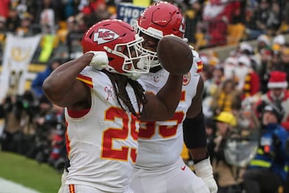 Con la victoria de Kansas City Chiefs sobre los Steelers se aseguró el primer lugar en la clasificación a los Playoffs (Archivo)