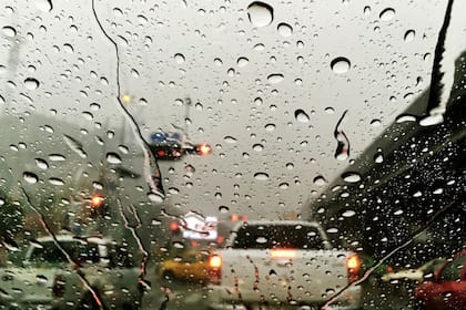 Con lluvia los colores brillantes son tres veces más visibles que los oscuros