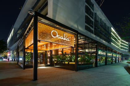 Con locales en Colegiales y Puerto Madero, Osaka sofistica la cocina nikkei