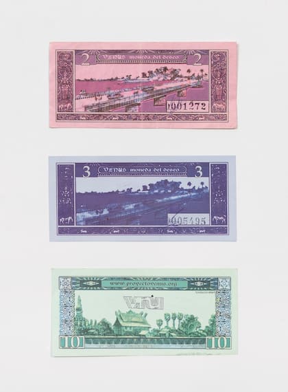 Con los billetes del Proyecto Venus se podían pagar productos y servicios. Precio de base por los tres: 1500 dólares