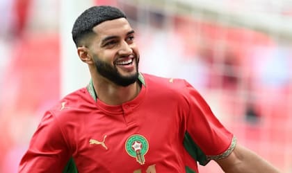 Con más de 50 goles en su carrera profesional a sus 25 años, aquel chico al que una vez criticaron por su físico hoy es un referente de resiliencia y jerarquía en el fútbol mundial.
