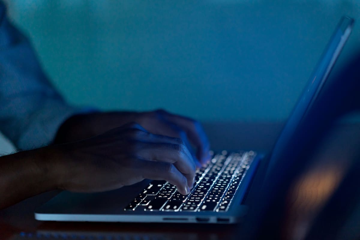 Con más tiempo de conexión y una mayor cantidad de dispositivos con acceso a Internet, los hogares argentinos recibieron más de 3 millones de amenazas informáticas, de acuerdo a un reporte de McAfee