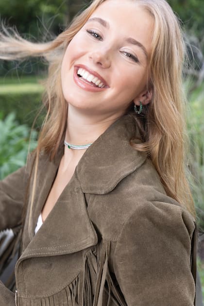 “Con mis hermanos pasamos mucho tiempo juntos. Tenemos un grupo de los cuatro, sin papá y mamá, y hablamos un montón. Siempre me preguntan si alguno es mi favorito, pero la verdad es que no”, opina Taína