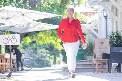 Con outfit informal, Teresa Garbesi no pierde la elegancia