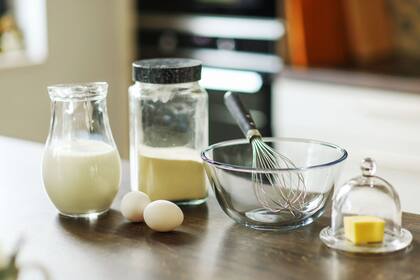Con pocos ingredientes y pasos muy sencillos se puede preparar una buena crema en el hogar. (Canva)