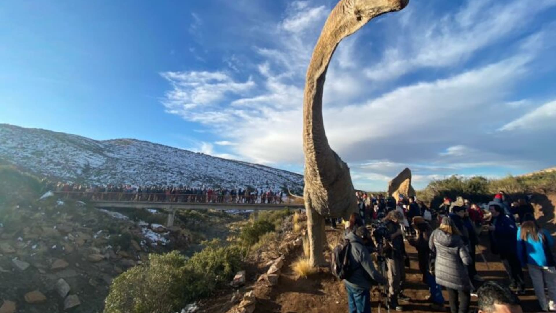 Con rastros únicos y réplicas de animales, se inauguró el Parque Municipal de Huellas de Dinosaurios