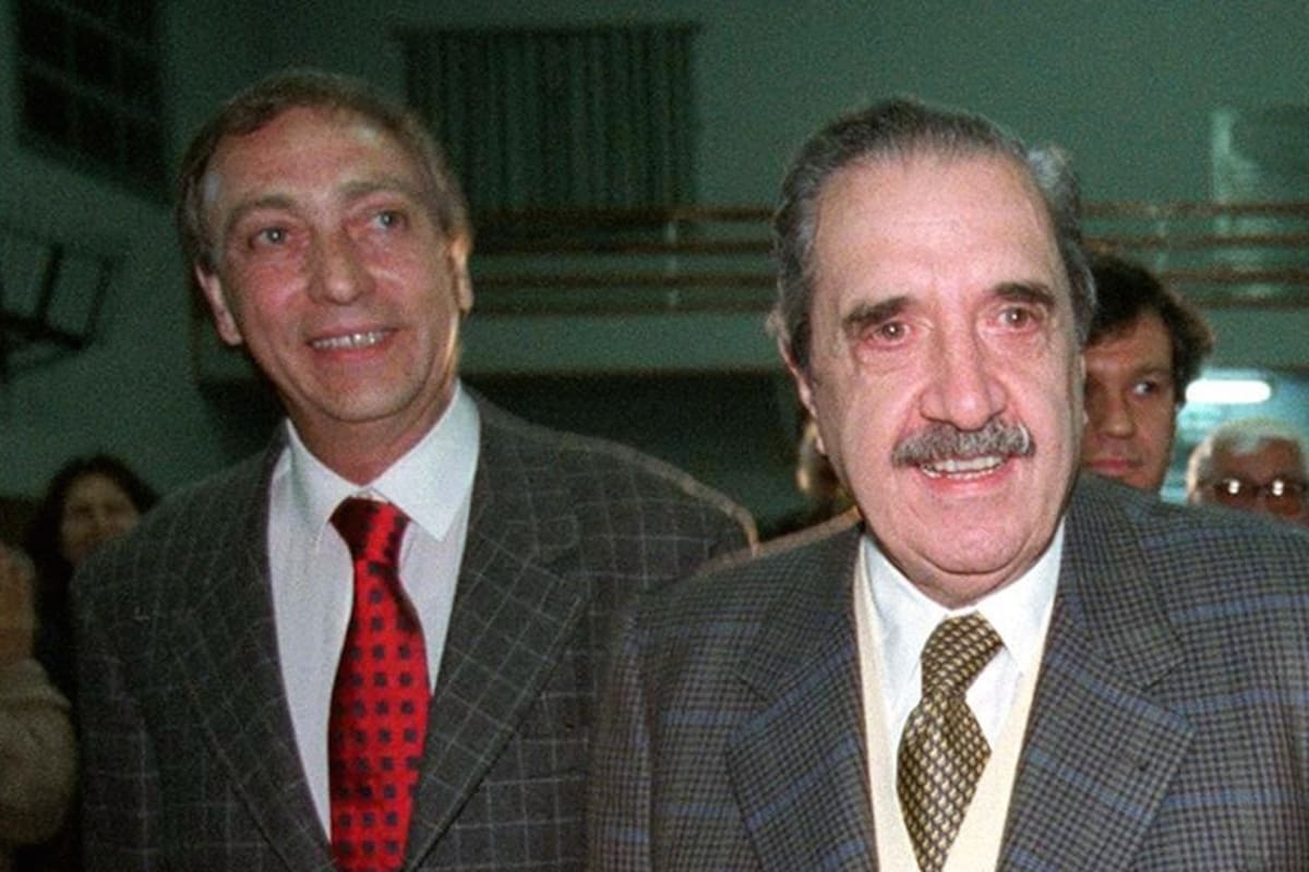 Con Raúl Alfonsín, en septiembre de 1997