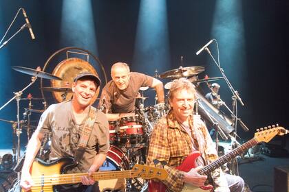 Rodrigo Santos, Joao Barone y Summers cuandro formaron Call The Police