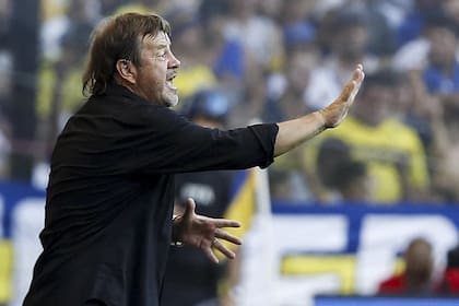 Con ropa negra, un clásico del Ruso