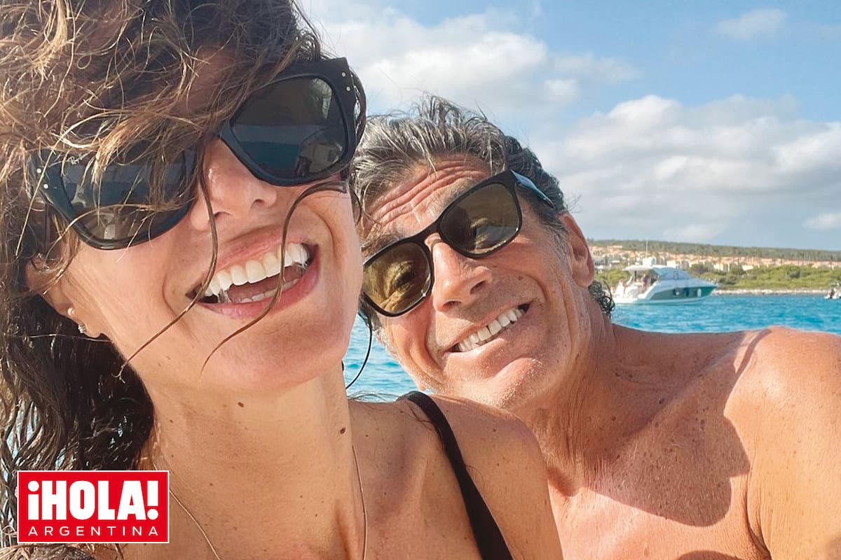 Con sol, mar y mucha felicidad. Así fueron los días que pasaron Raggi y Repetto en una de las islas del archipiélago de las Baleares.