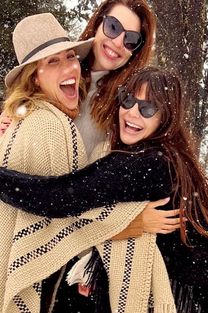 Con Solange y Julieta, Lucila viajó a La Angustura por tres días.