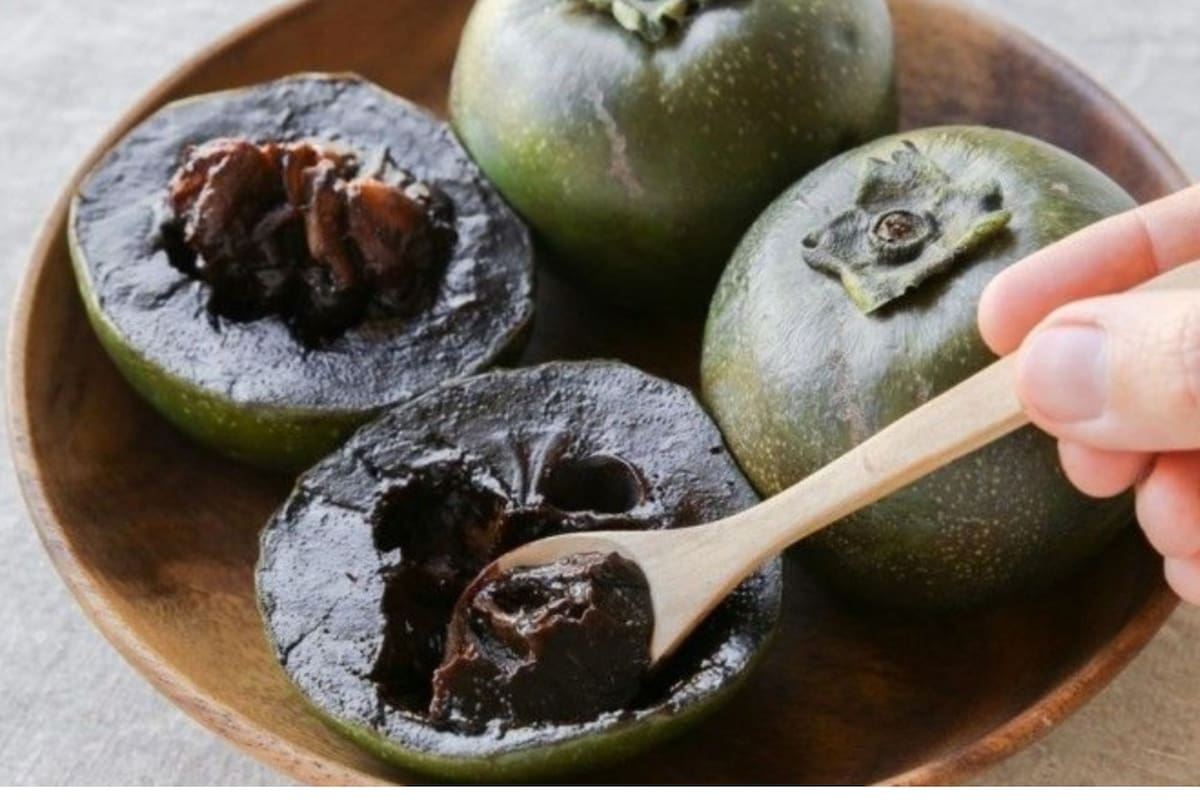 Con solo 52 calorías por unidad y muchas propiedades nutricionales y medicinales el zapote negro es una excelente opción para incorporar a la alimentación cotidiana