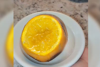 Con solo naranja y azúcar se puede crear un jarabe contra la tos (Captura video)