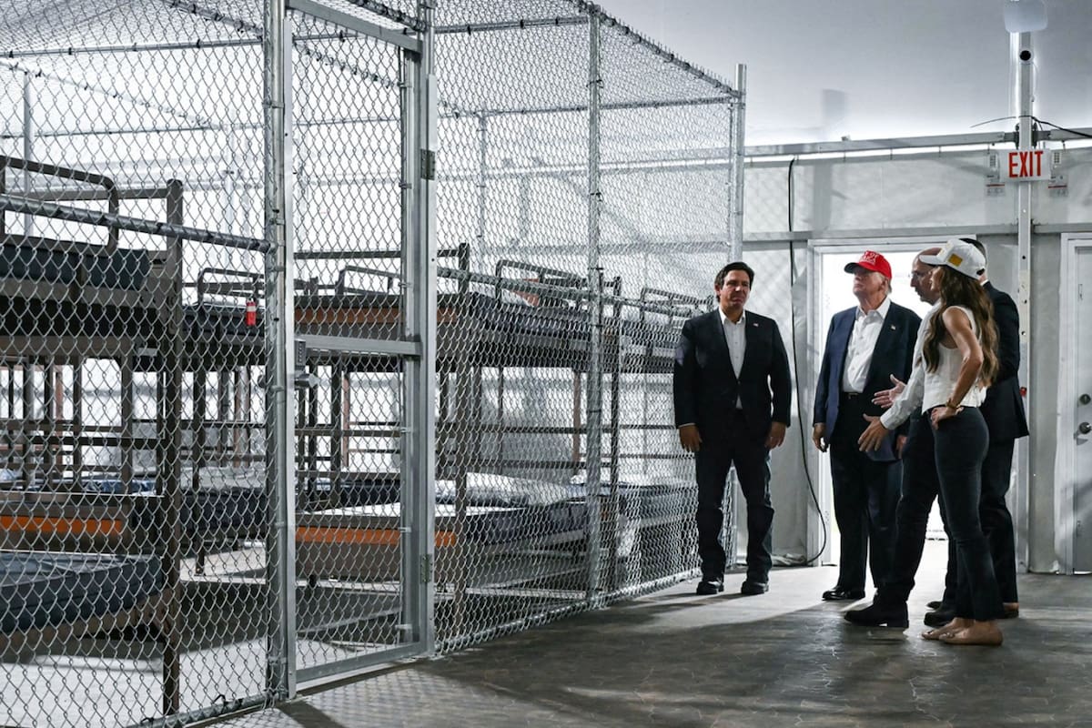 Con solo ocho días de obra, el gobierno de Florida pretende superar la rapidez con que erigió Alligator Alcatraz en los Everglades