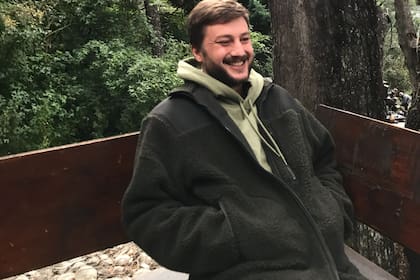 Con solo un poco de información y un tratamiento indicado, me di cuenta que vivir con VIH no cambió prácticamente nada en mi vida. Al contrario, llevo una vida igual o mejor que antes de infectarme.