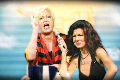 Con su hija engañaban desde la tevé, pasaron dos años en prisión y ahora cuentan su historia en una serie de Netflix