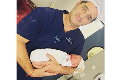 Con su hija Eva, que nació el último 6 de septiembre