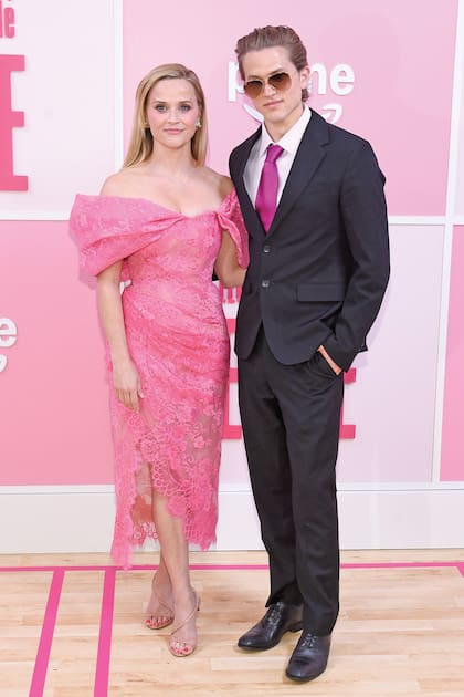Con su hijo Deacon Phillippe, con corbata
a tono con la película