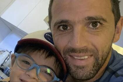 Con su hijo Santino, que nació con síndrome de Down y debió sortear 5 operaciones en sus primeros 2 años de vida.