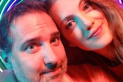 Con su marido argentino