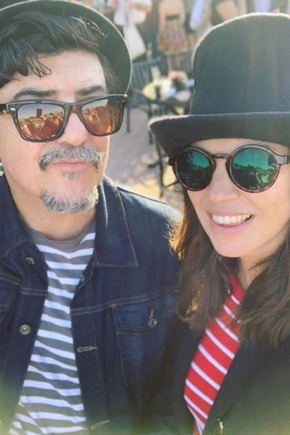 Con su marido, el productor musical Gustavo Menéndez