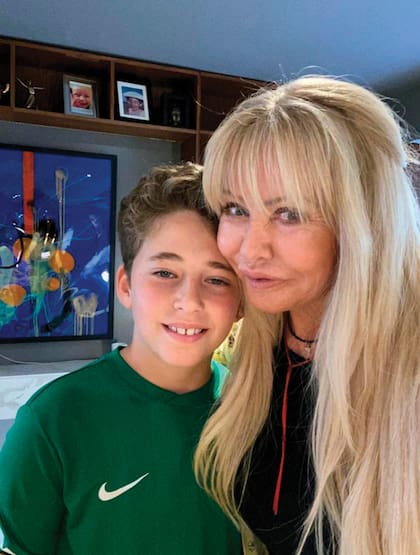 Con su nieto Oliver. "Es maravilloso", asegura.