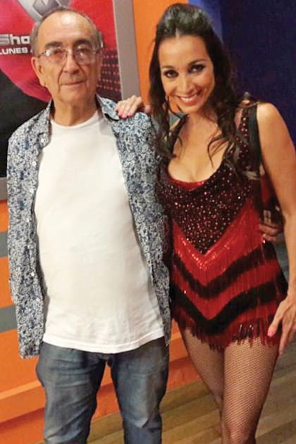 Con su papá Heráclito (todo los llaman “Ico”), que se fue a vivir al tríplex de Recoleta durante la pandemia. “Me costó convencerlo, pero lo logré.
Es una persona muy intelectual y compartimos charlas profundas”, nos cuenta.