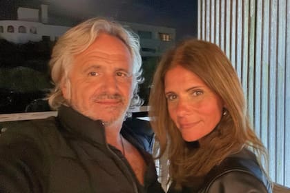 Con
su pareja desde
hace tres años,
el fotógrafo
Gerardo Mariani