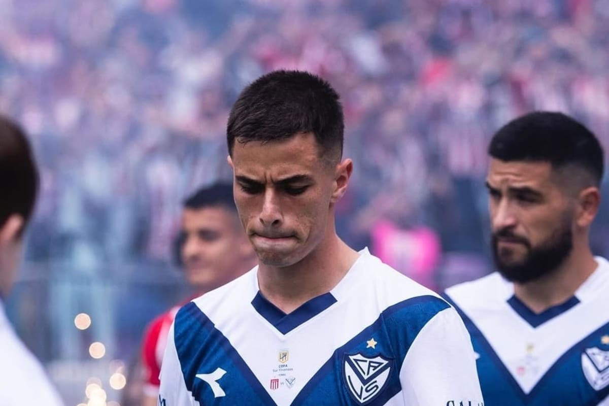 Con su pase a Europa caído, Vélez espera que Valentín Gómez se presente a entrenar.