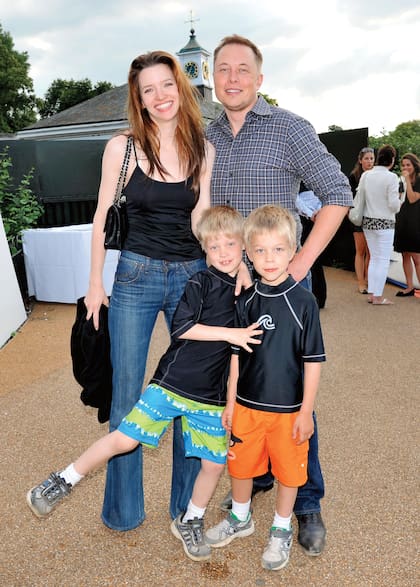 Con Talulah Riley se casó y se separó dos veces: en 2012 y en 2016.