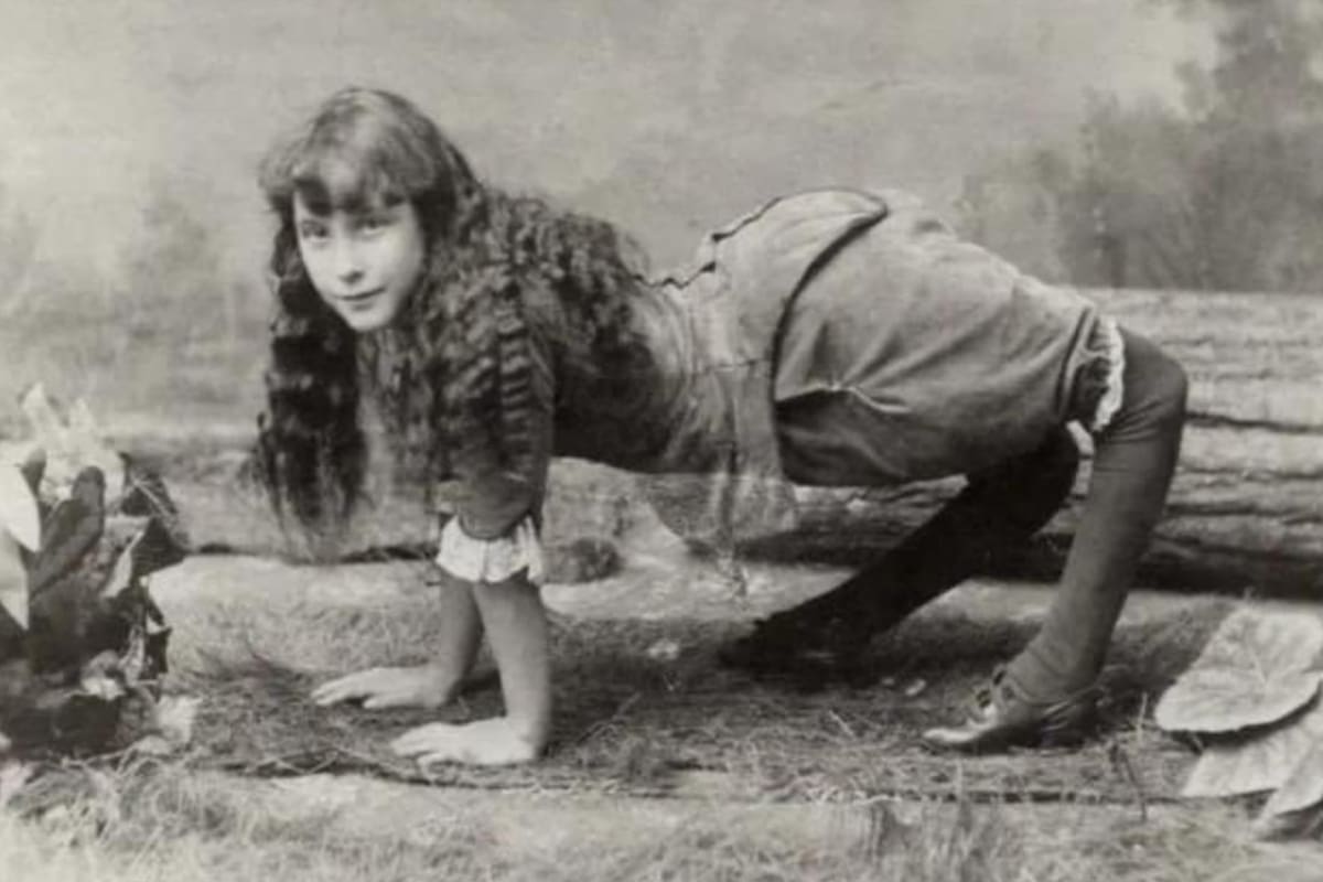 Con tan solo 12 años, Ella Harper irrumpió en la escena circense (Foto Twitter: @diogeneshd_)