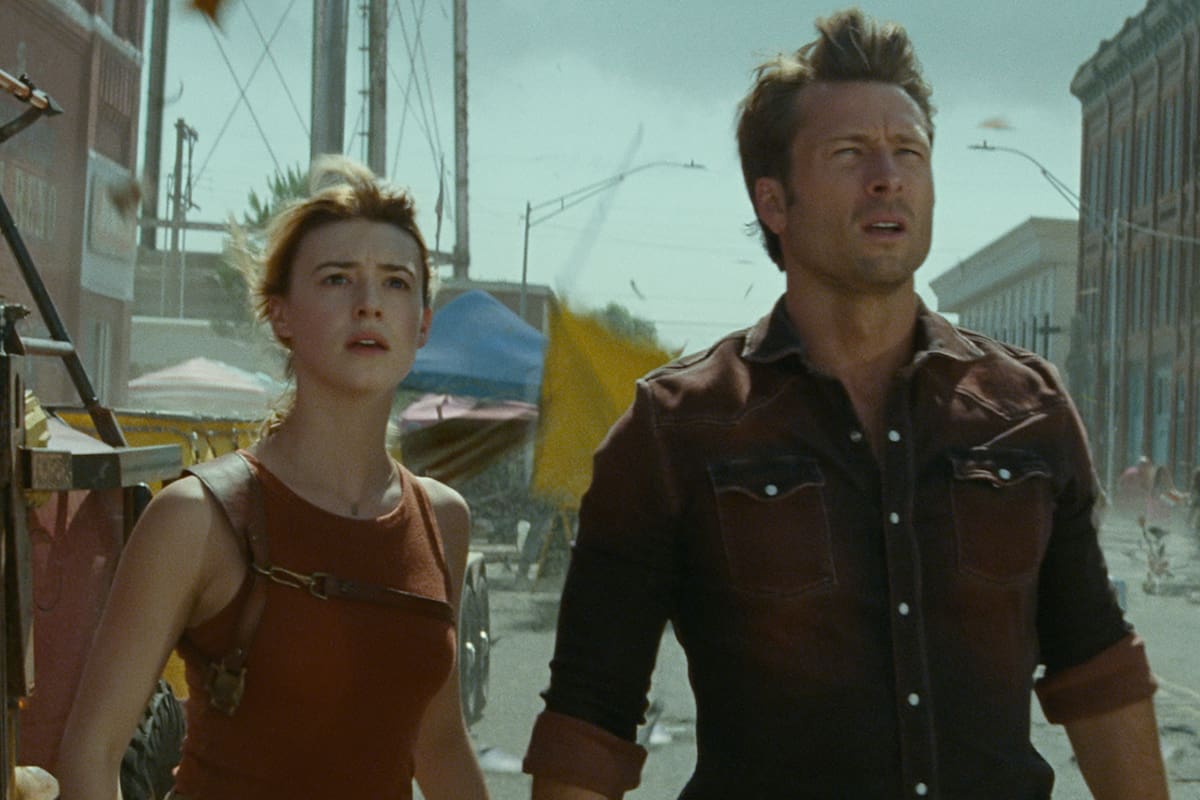 Con Tornados, protagonizada por Glen Powell y Daisy Edgar-Jones, regresa el cine catástrofe