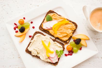 Con un buen desayuno se recuperan las calorías consumidas durante el acto sexual.