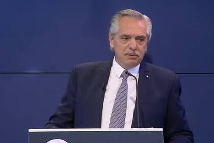 Con un decreto, el presidente Alberto Fernández ordenó ayer el uso del 1,3% de las retenciones a la soja para fondear una compensación a la harina de trigo