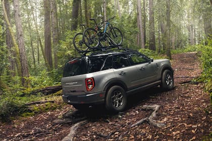 Con un diseño robusto, tracción 4x4 de serie y tecnología de vanguardia, esta SUV promete ser el acceso a nuevas experiencias fuera del camino